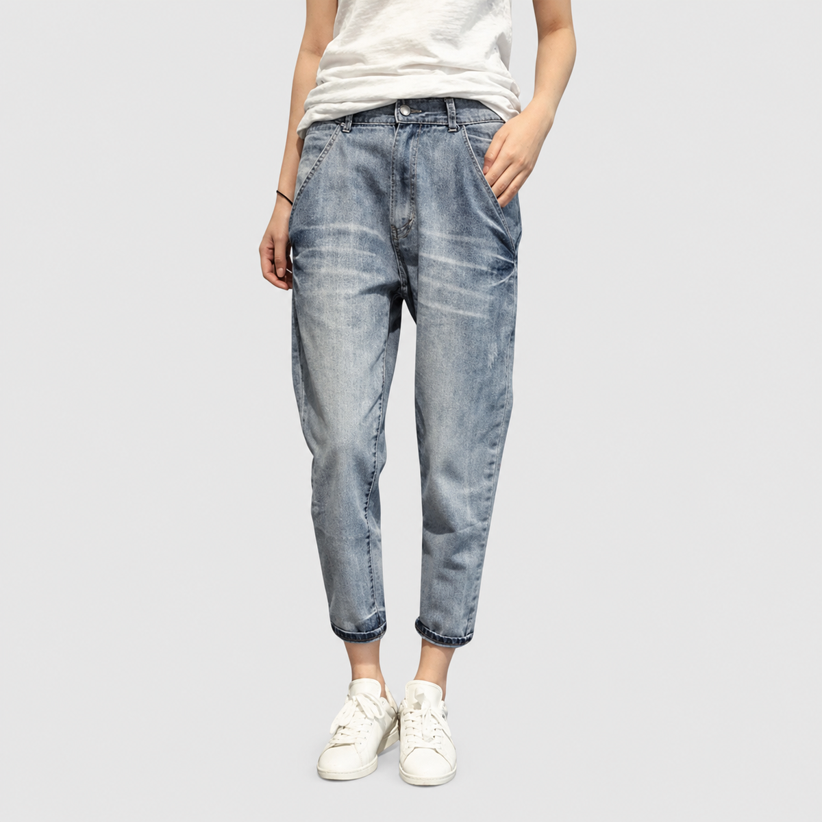 Carmina | Women’s Cropped Denim Cargo Pants — product detail 1