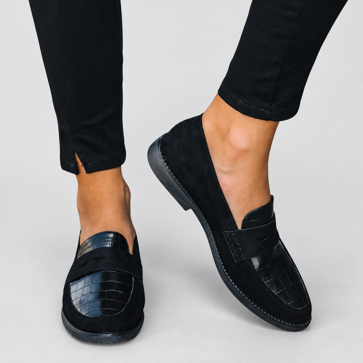 Darla | Women’s Croc-Texture Everyday Loafers — product detail 2