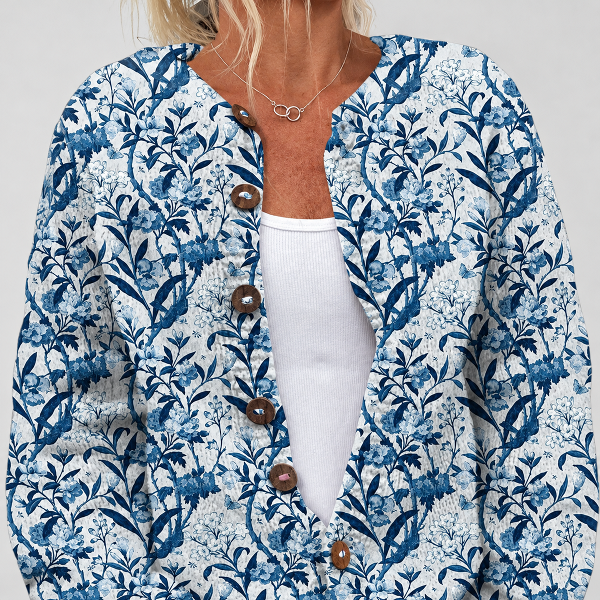 Dulcinea | Women’s Blue-and-White Floral Buttoned Cardigan — product detail 2
