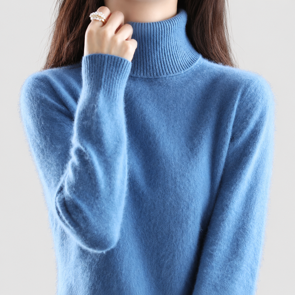 Etta | Women’s Fine-Knit Turtleneck Sweater — Blue
