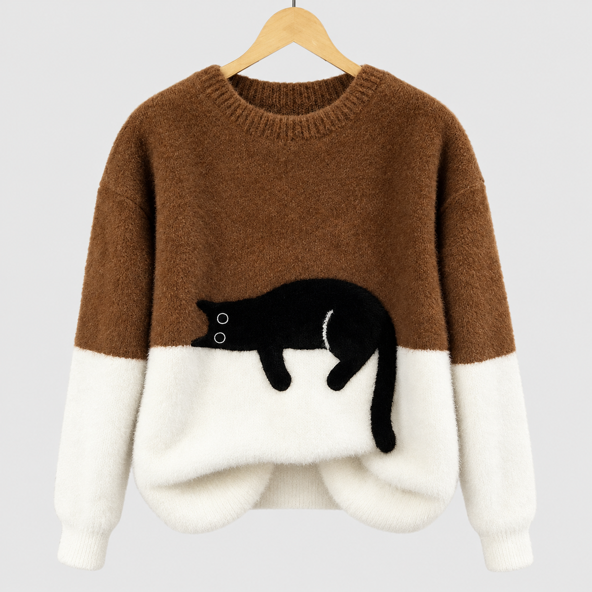 Evadne | Women’s Cat-Graphic Crew-Neck Sweater — Brown
