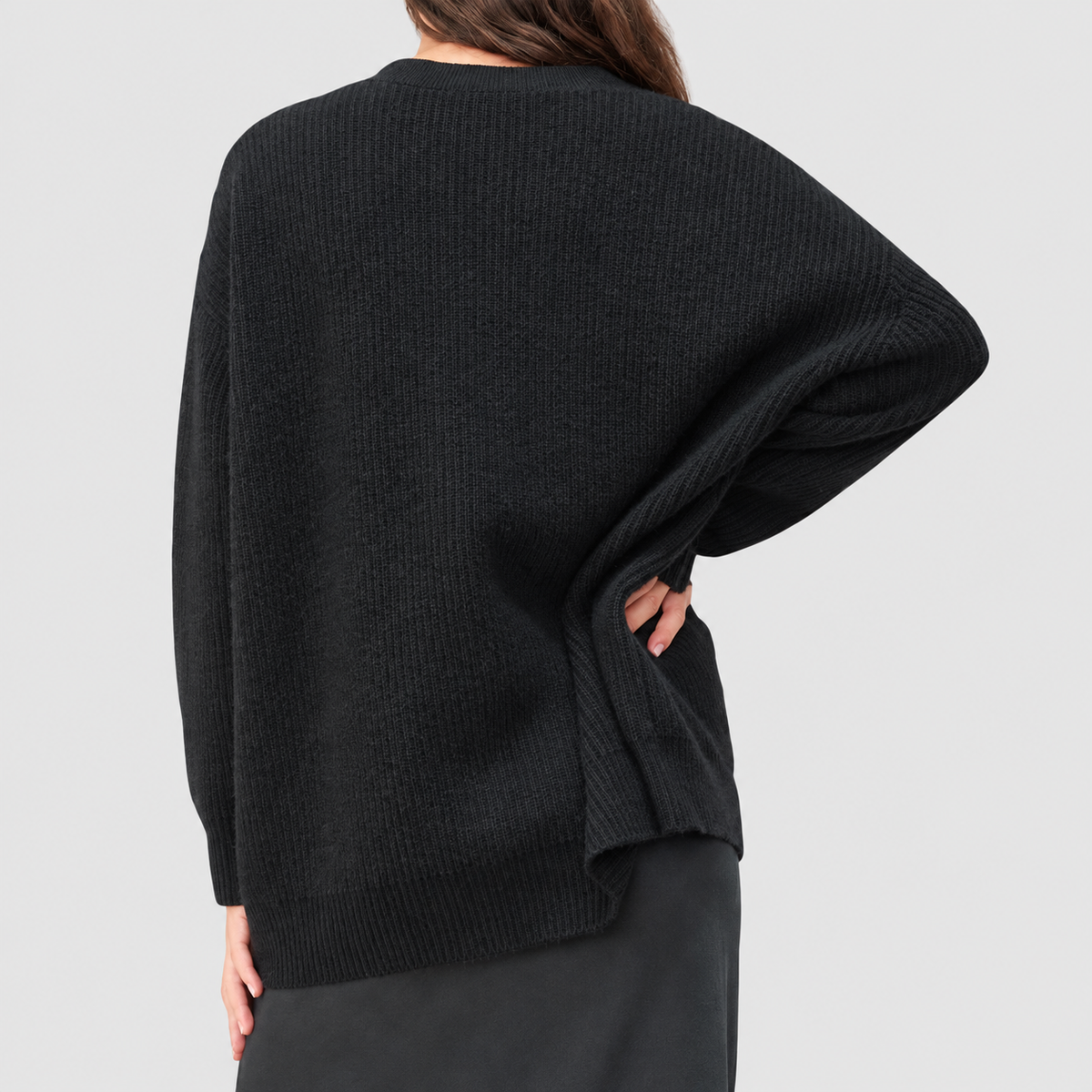 Evelina | Women’s Oversized V-Neck Ribbed Cardigan — product detail 4