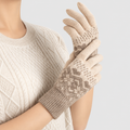 Gretel | Women’s Snowflake-Pattern Knit Gloves — Cream & Taupe