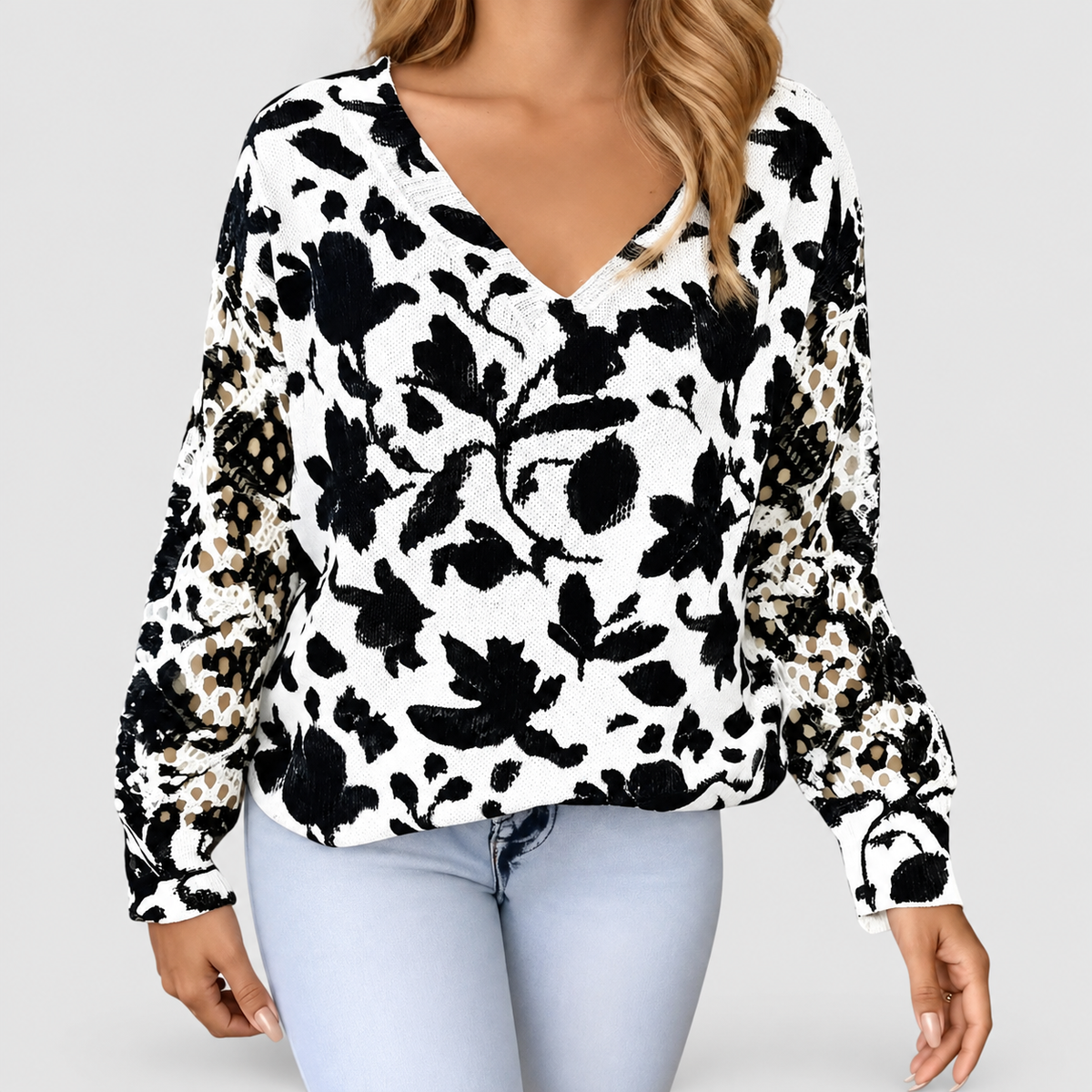 Honoria | Women’s V-Neck Floral Long-Sleeve Sweater — Black/White
