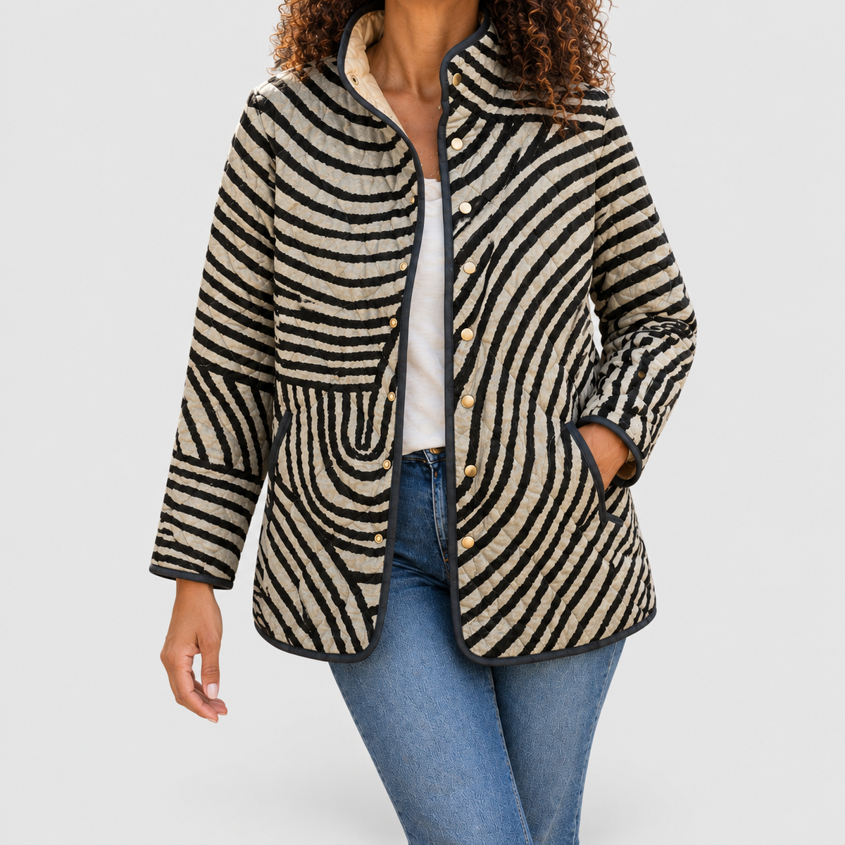 Inessa-Rose | Women’s Retro-Print Quilted Jacket — product detail 2