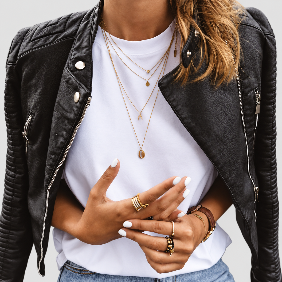 Jacqueline | Women’s Zip-Up Jacket with Ribbed Sleeve Panels — product detail 3