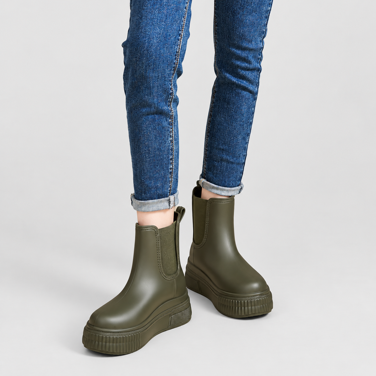 Naiara | Women’s Platform Chelsea Boots — product detail 5