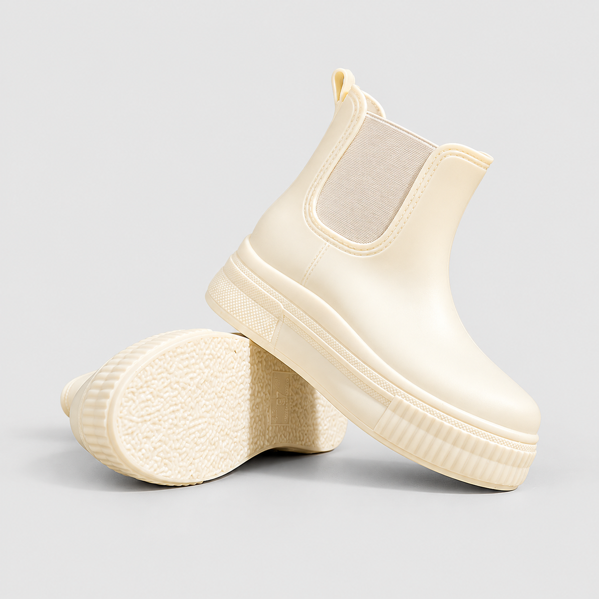 Naiara | Women’s Platform Chelsea Boots — product detail 6