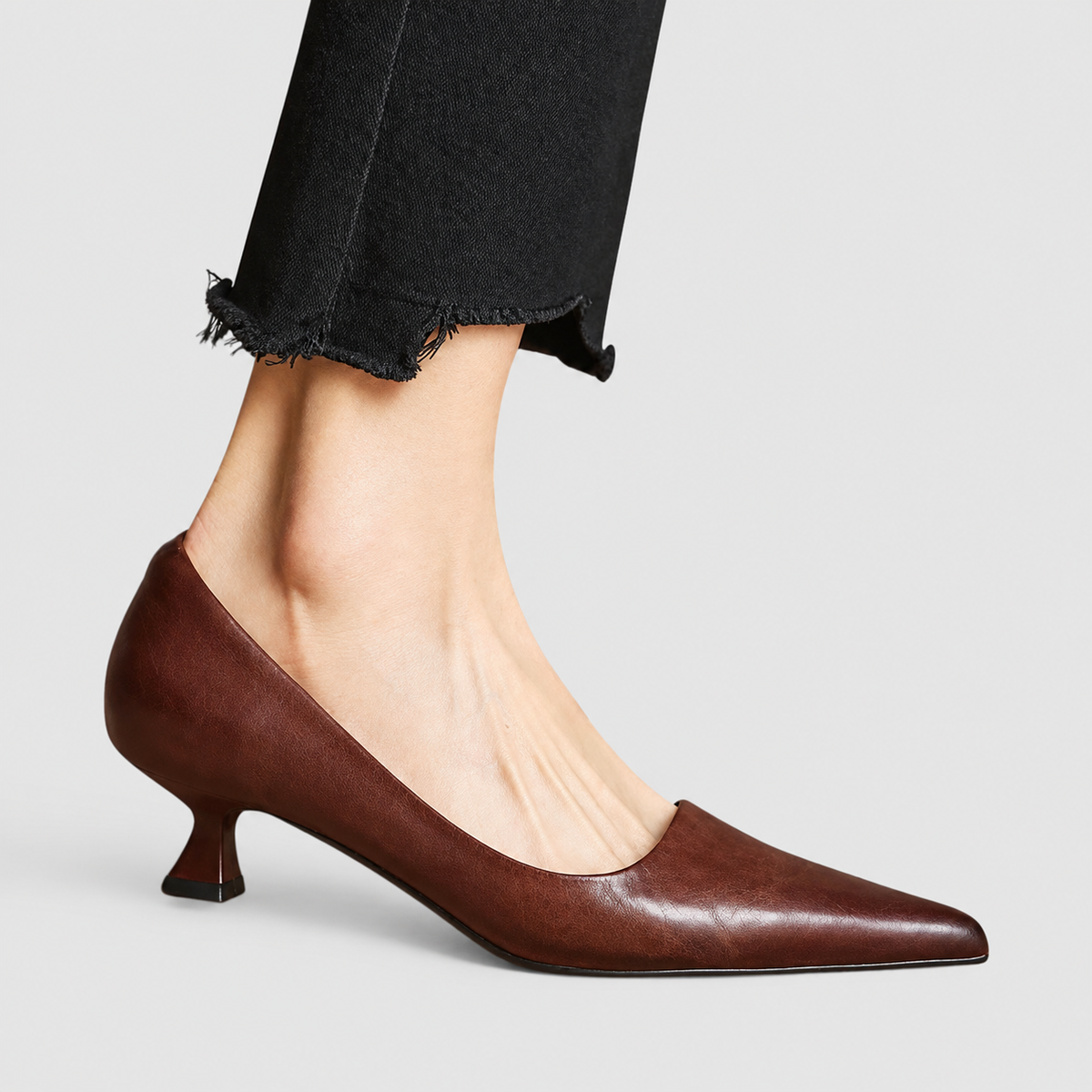 Nerissa-May | Women’s Pointed-Toe Low-Heel Pumps — Brown