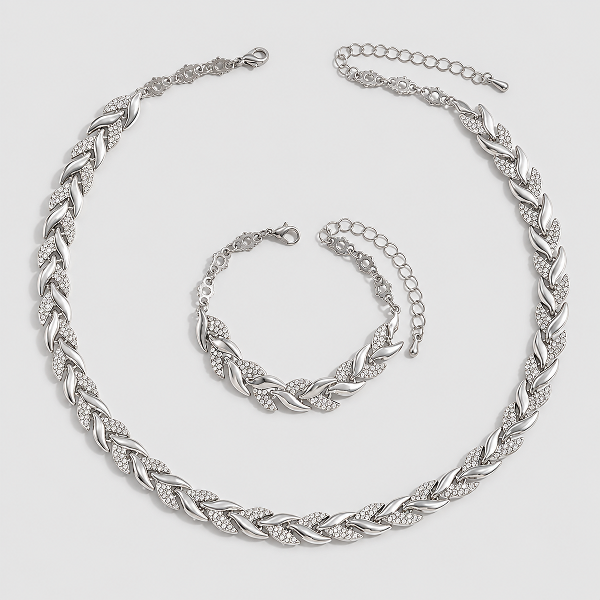 Ondina | Women’s Fishtail-Link Necklace and Bracelet Set — product detail 12
