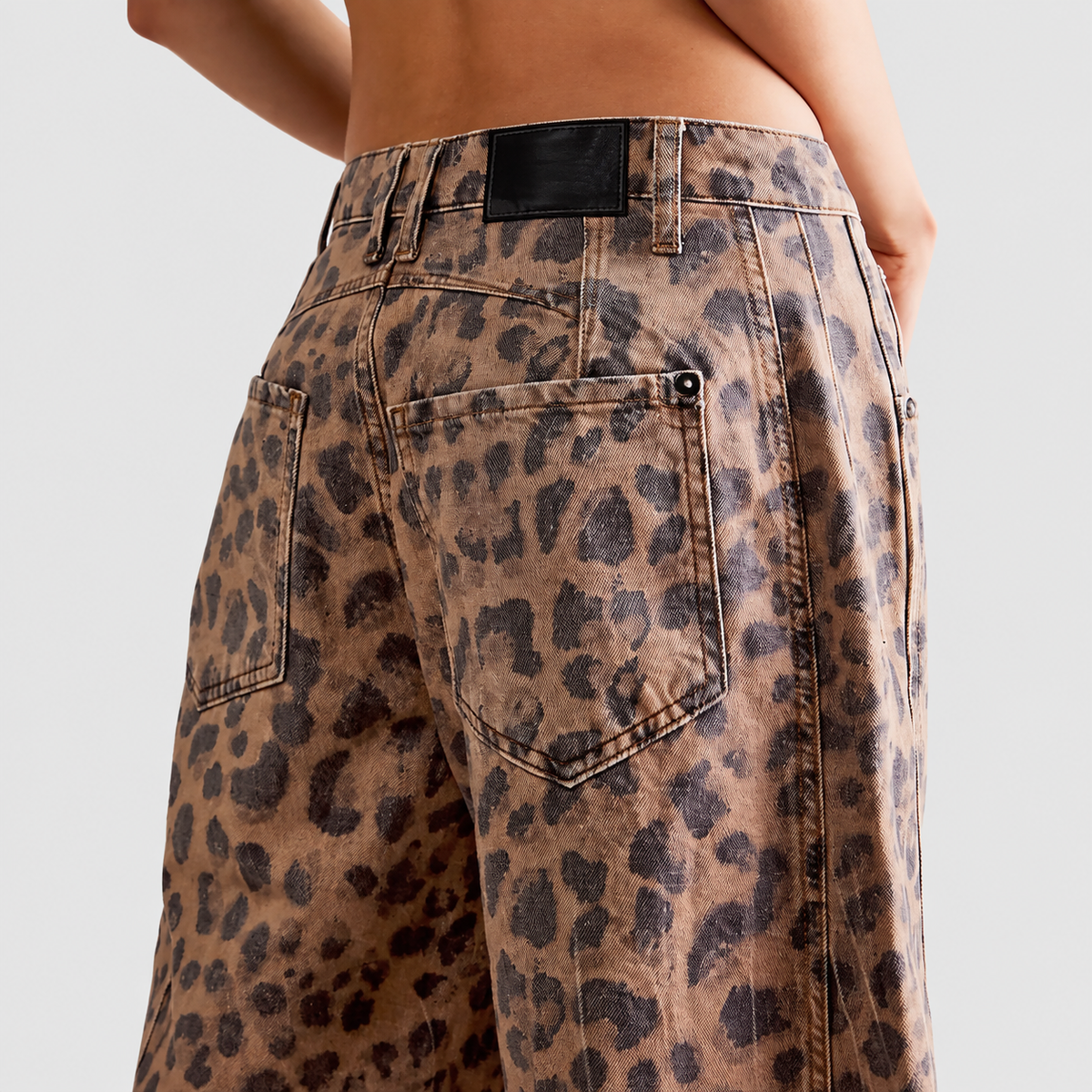 Rowena | Women’s Leopard-Print Wide-Leg Pants — product detail 6