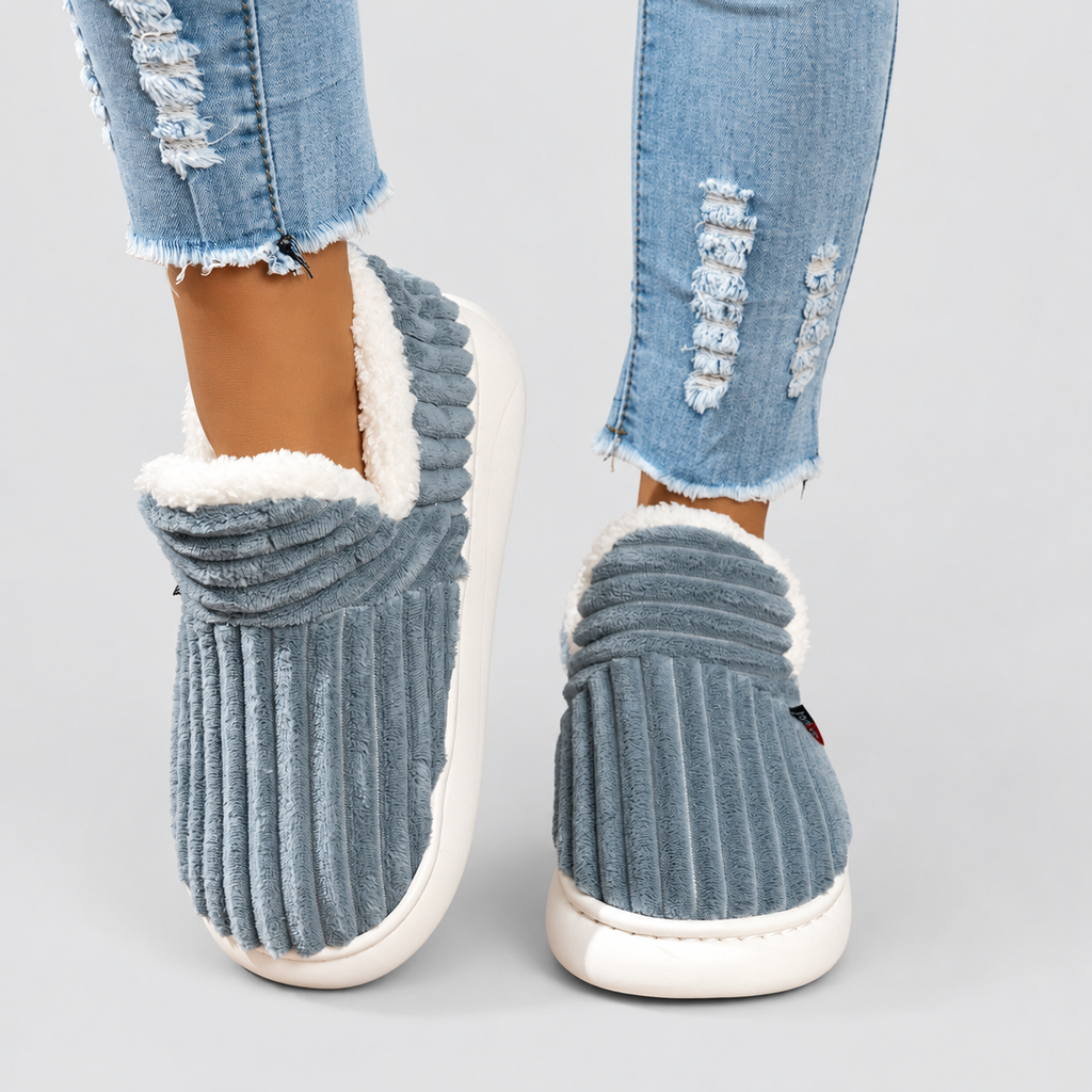 Sabella-Mae | Women’s Sherpa-Lined Slipper Booties — product detail 15