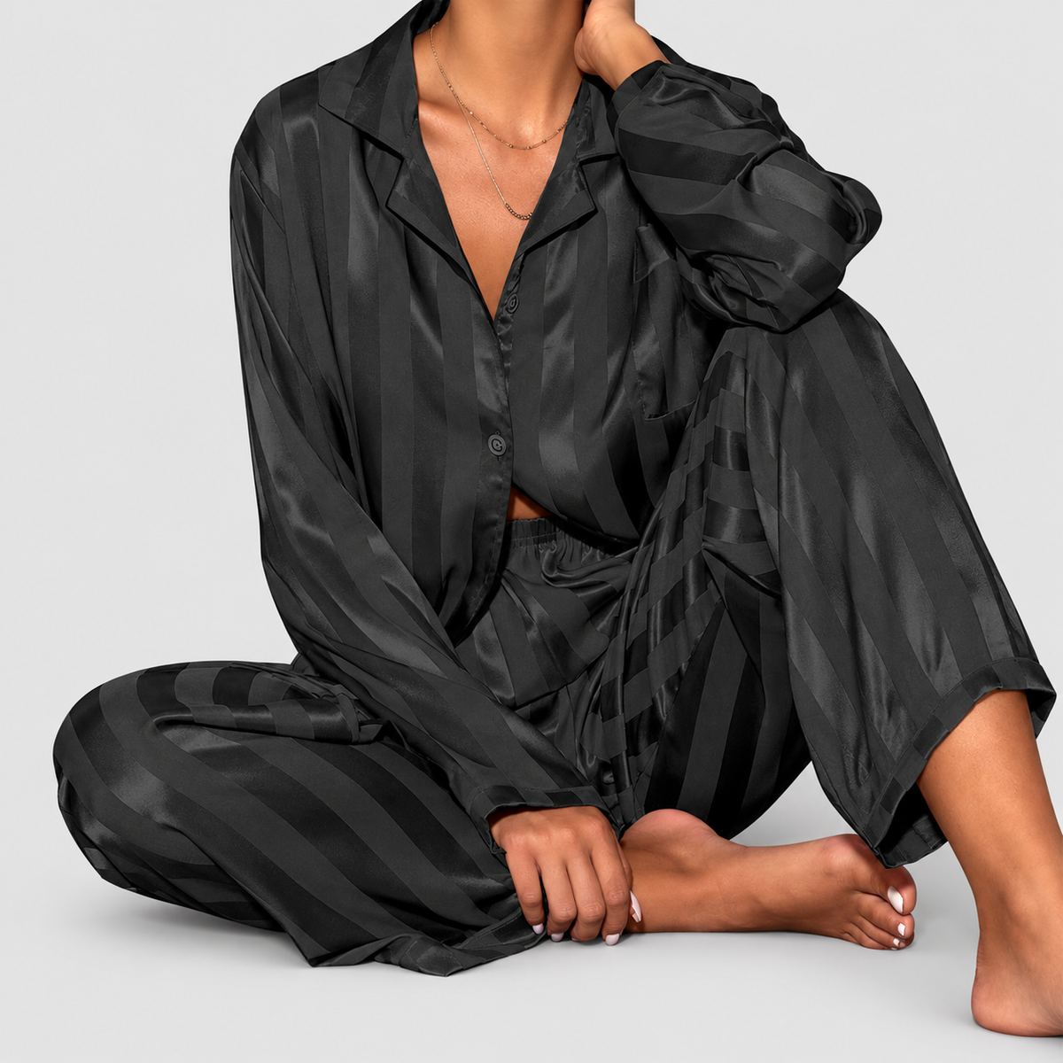 Seraphine-Rose | Women’s Satin Long-Sleeve Pyjama Set — Black