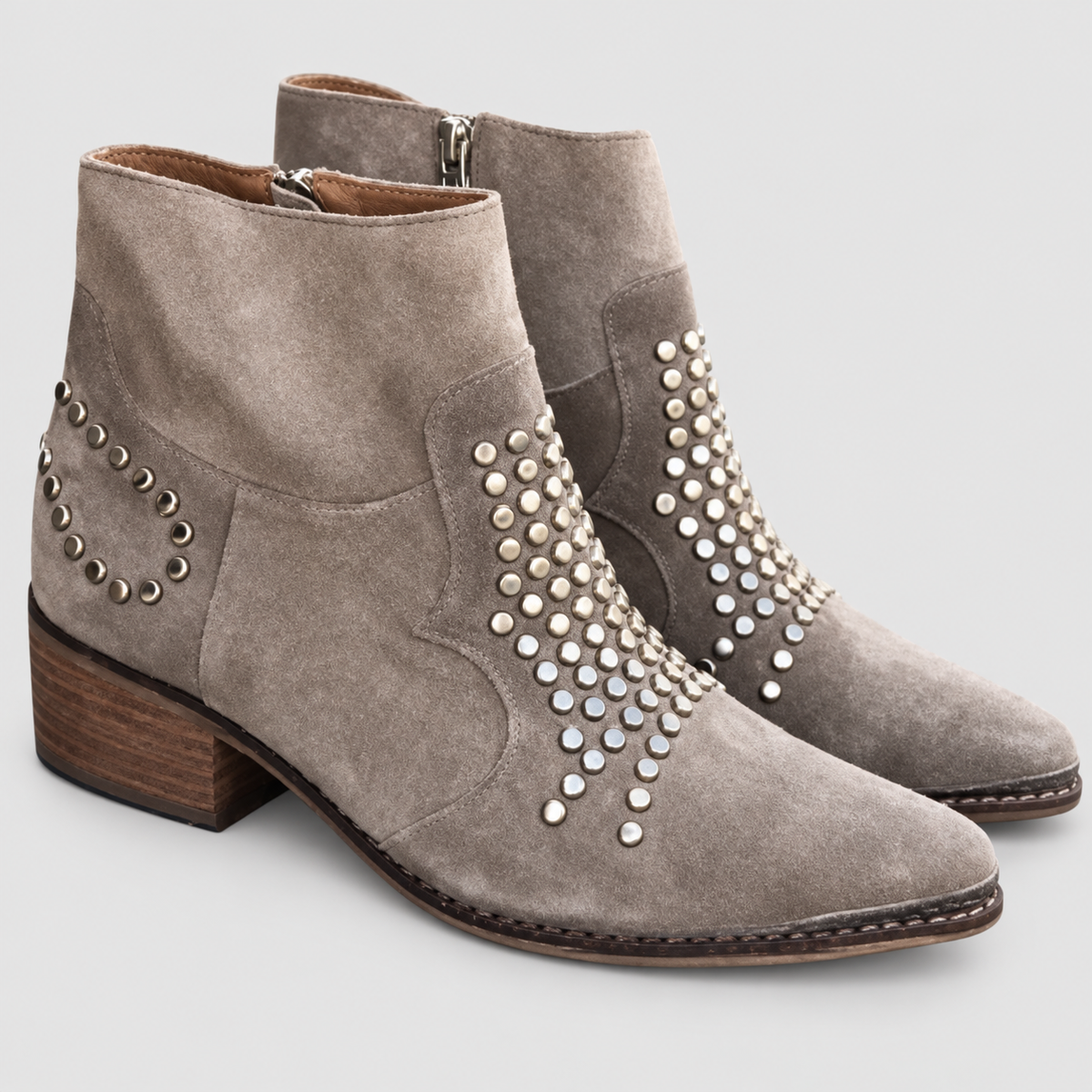 Sidonie | Women’s Studded Pointed-Toe Ankle Boots — product detail 3