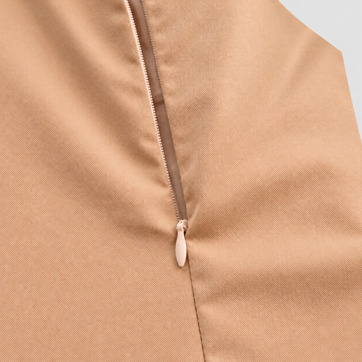 Tallulah | Women’s Sleeveless Halter Blouse with Tie Detail — product detail 5
