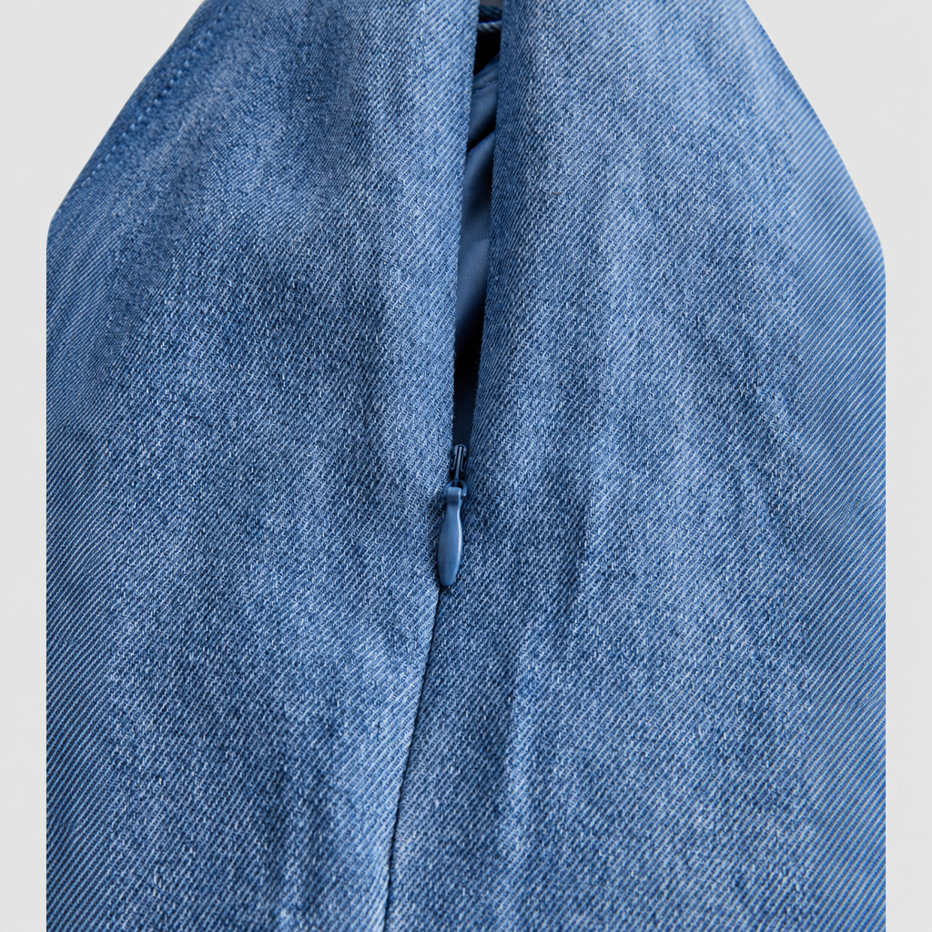 Tallulah | Women’s Sleeveless Halter Blouse with Tie Detail — product detail 12