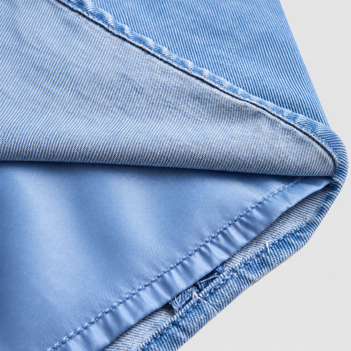 Tallulah | Women’s Sleeveless Halter Blouse with Tie Detail — product detail 13