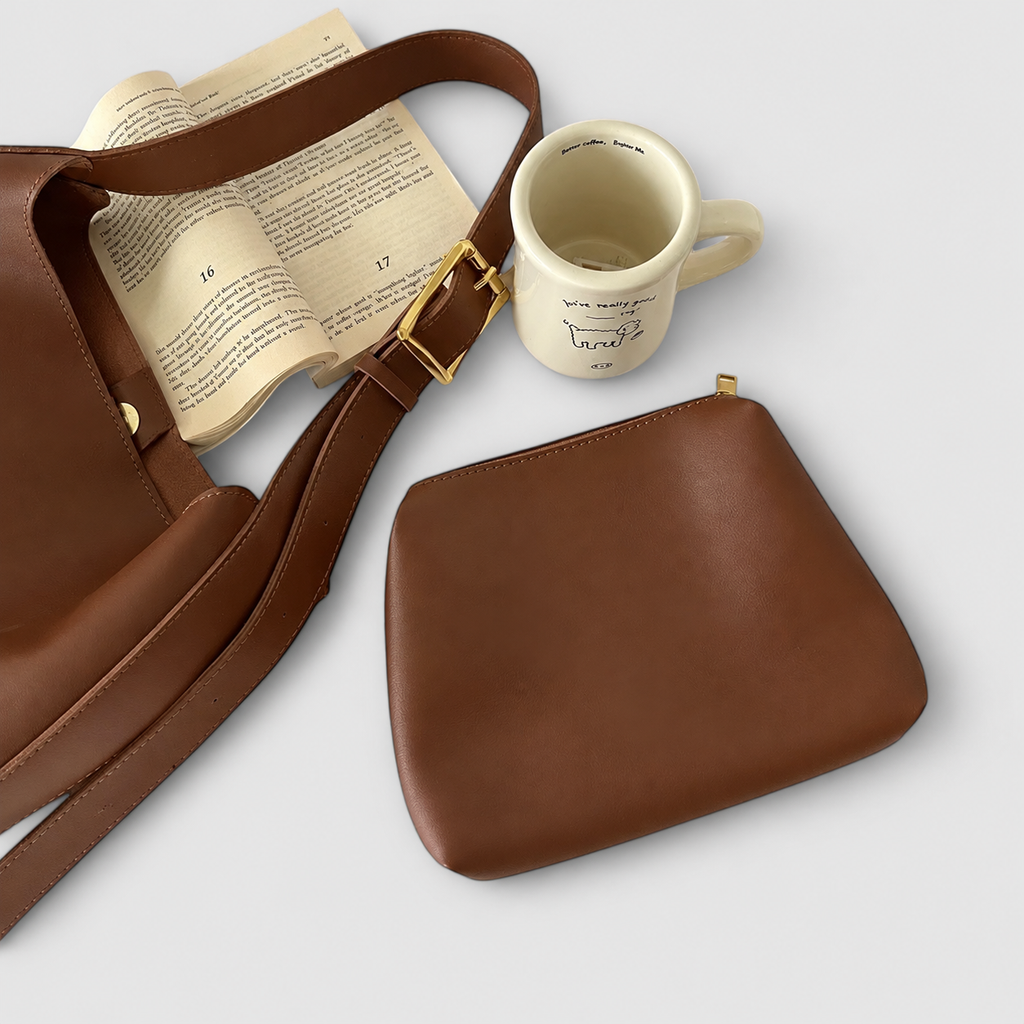 Winifreda | Women’s Wide-Strap Shoulder Bag — product detail 3