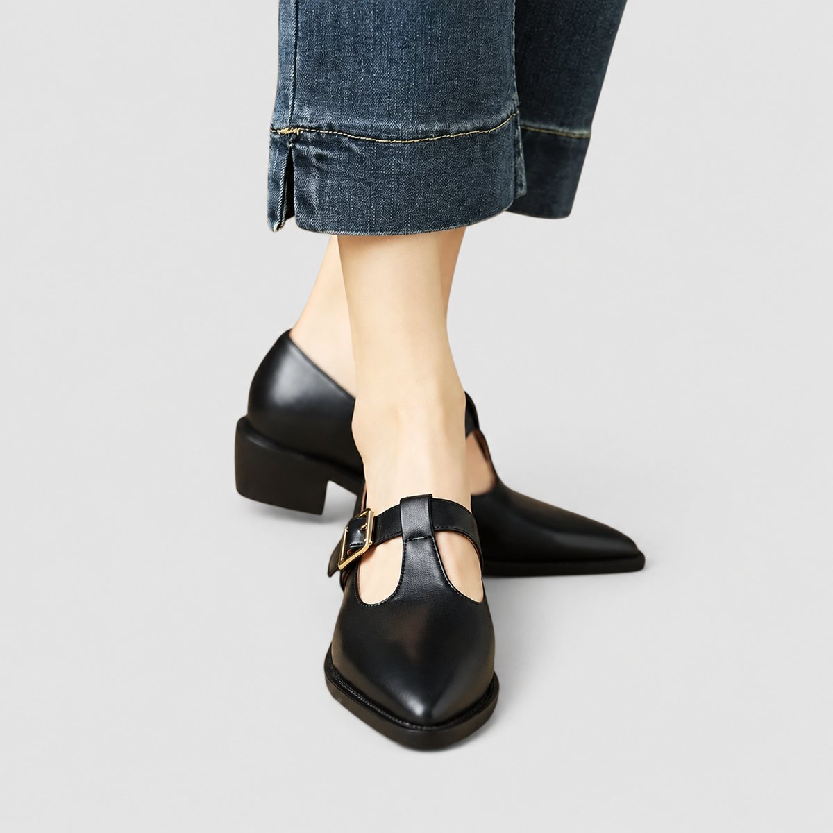 Zelpha | Women’s Pointed-Toe Mary Jane Shoes — Black