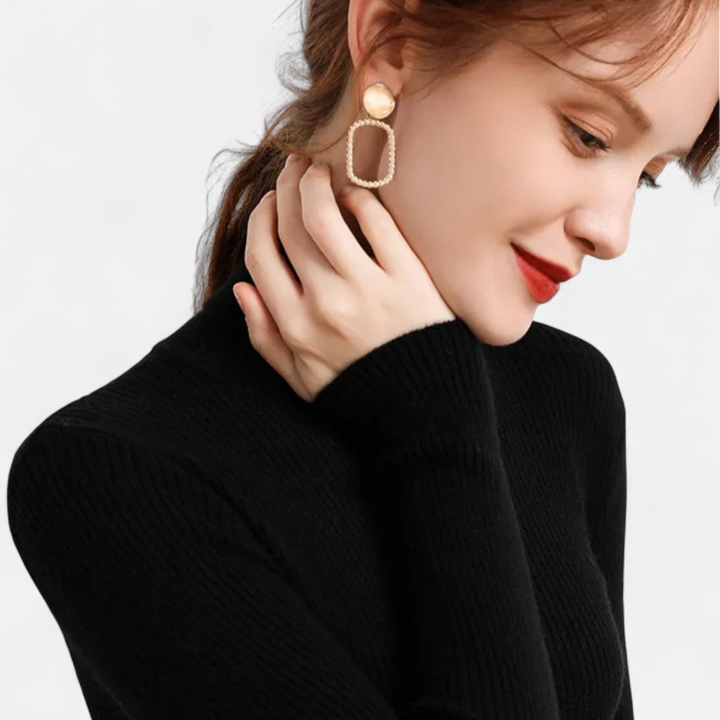 Rebecca | Women’s Ribbed Turtleneck Sweater with Slim Fit